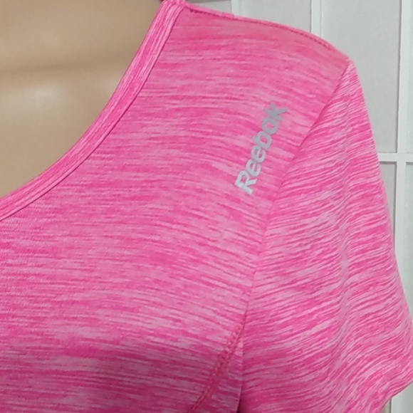Reebok pink activewear top - Picture 3 of 14